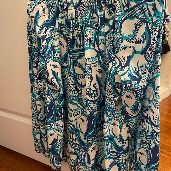 Lilly Pulitzer Elsa top with elephant head print - Picture 2 of 2